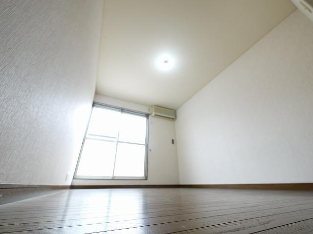 ふぁみーゆ音無の洋室|スタンダードな洋室です