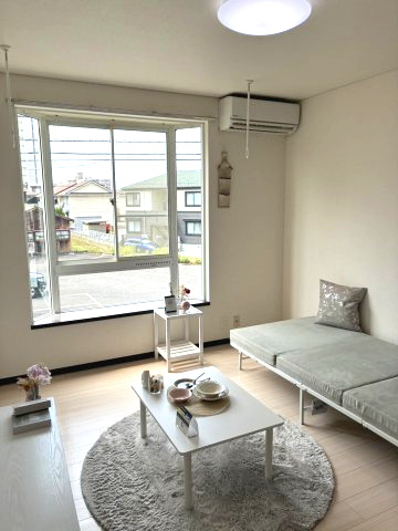 サンパティークの居間・リビング