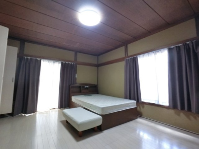 【居間・リビング】 | 新千葉３丁目戸建て