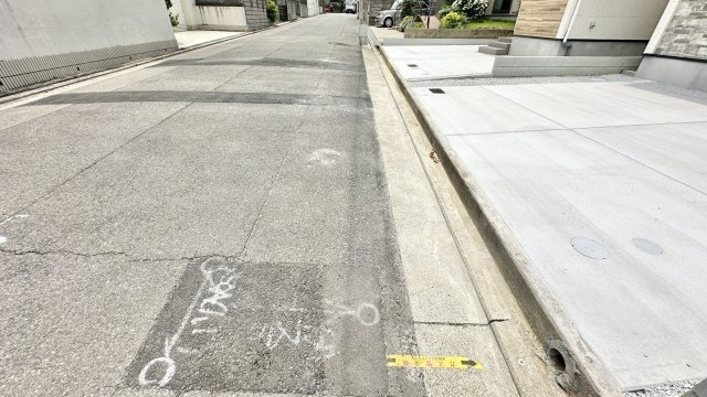 堺市東区北野田　新築戸建の前面道路含む現地写真