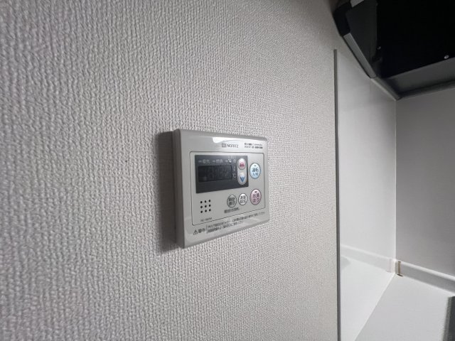 ウィングス垂水の浴室
