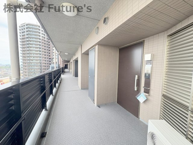 ザ・ライオンズ三郷中央レジデンスCのその他共用部分|共用通路の写真です