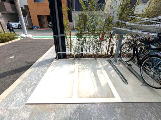 CREATIF秋葉原の設備|バイク置場空き状況ご確認お願い致します