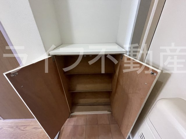 サンブライト新石切の収納|ちょっとした収納スペースも充実しています