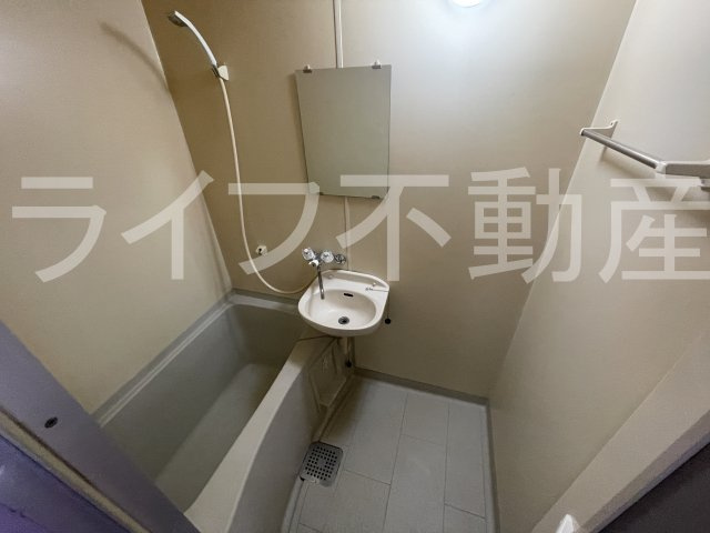 サンブライト新石切の浴室|お風呂で日々の疲れを落としましょう