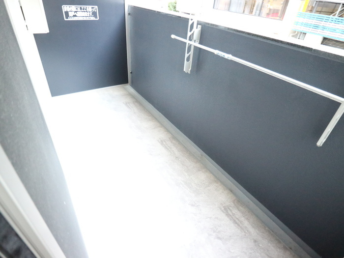 エムコート新町のバルコニー