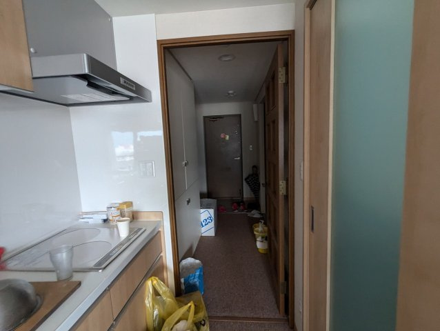 中銀ライフケア咲見20号館A棟　熱海市咲美町のキッチン|ＩＨクッキンヒーターで火を使わないので安全です。シンプルで使い勝手の良いキッチンです。