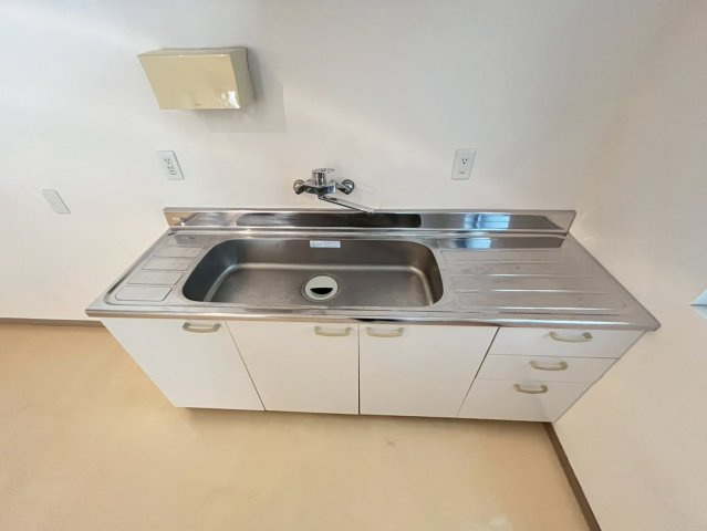 平田町３丁目店舗事務所の内装