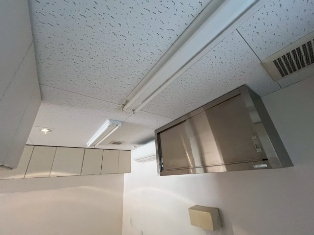 平田町３丁目店舗事務所の内装