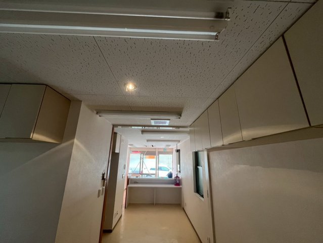 平田町３丁目店舗事務所の内装