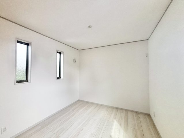 いろどりアイタウン　豊田市天王町1丁目　全1棟　新築戸建の洋室
