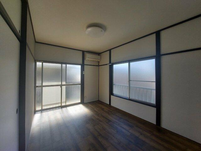 2面採光の洋室