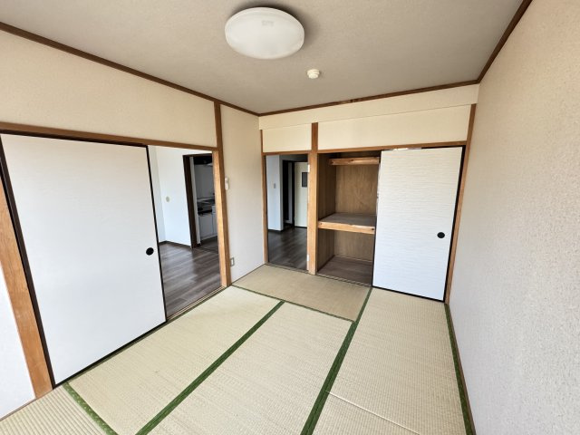 エスケーマンションの和室