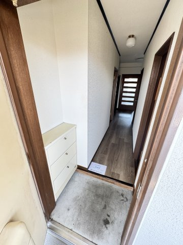 エスケーマンションの玄関