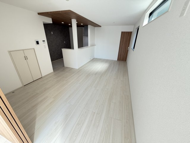 GRAFARE堺市堀上緑町2期　1号棟の居間・リビング