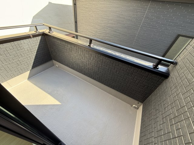 GRAFARE堺市堀上緑町2期　1号棟のバルコニー