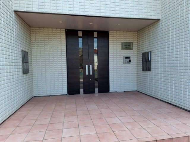 ＣＡＳＡ　ＤＥＯのエントランス|★南側のエントランスもオートロック付き★