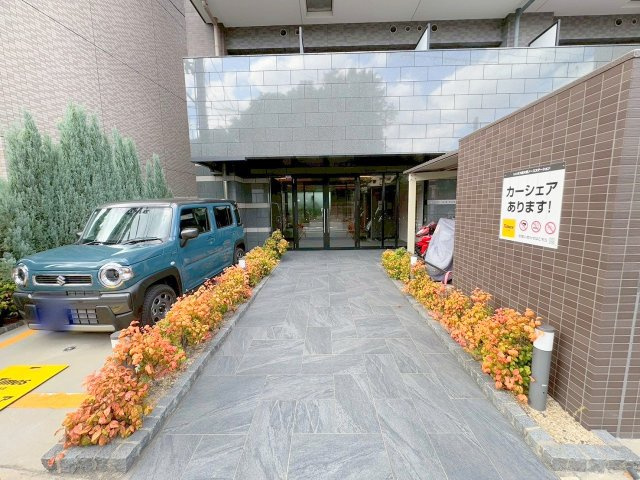レシオス新大阪NORTHのエントランス
