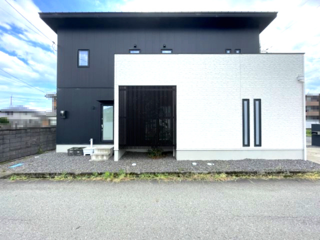 高島市安曇川町中央三丁目中古戸建の外観