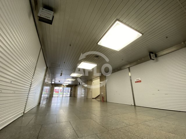 大阪駅前第一ビル（テナント）のロビー|大阪駅前第一ビル　ロビー