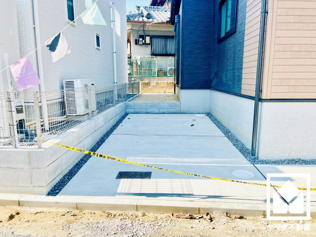 久御山町佐山双置　24-1期　1号棟の駐車場