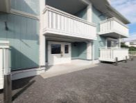 さいたま市緑区大字中尾のアパートのエントランス