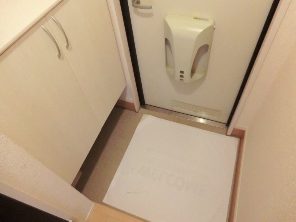 ＳＡＫＵＲＡ　Ｈｉｌｌｓ　Ｃ棟の玄関|★玄関にシューズボックスを設置しています。★