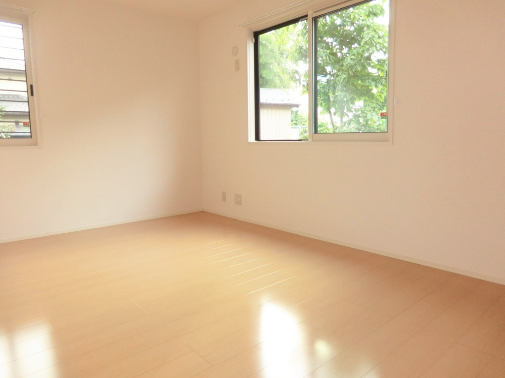 ＳＡＫＵＲＡ　Ｈｉｌｌｓ　Ｃ棟の洋室|★広々７．６帖の洋室です。★