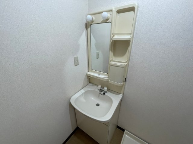 ひだまりの洗面所