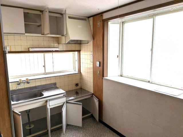 習志野市実籾４丁目のアパートのキッチン