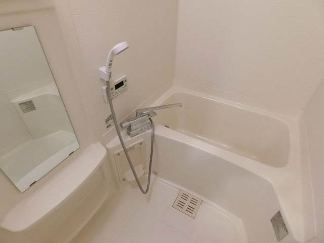 ボヌール博多の浴室