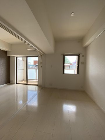 ラファセグランビア博多の居間・リビング