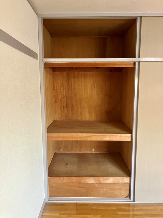 かやのき団地５号棟の収納