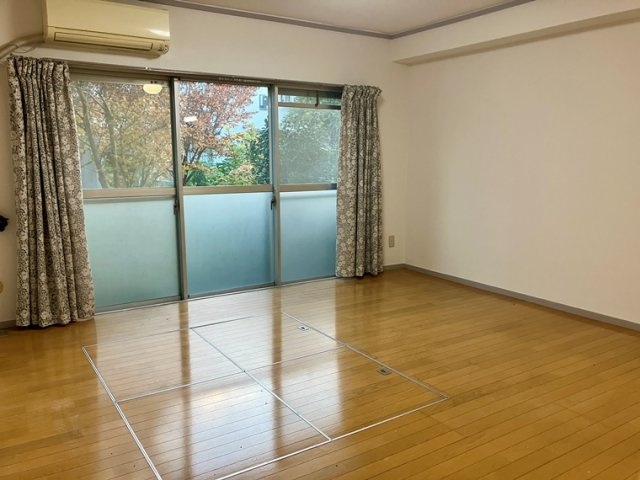 かやのき団地５号棟の内装