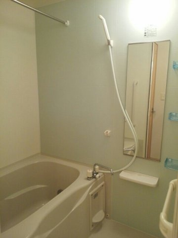 ニューシティ下堀Ⅰの浴室|お風呂です