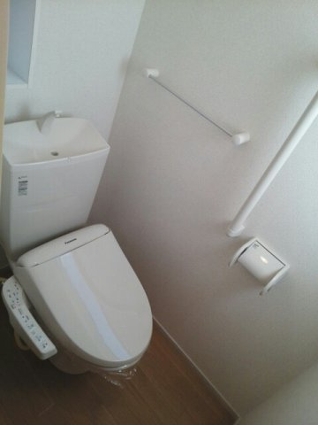 ニューシティ下堀Ⅰのトイレ|落ち着いたトイレです