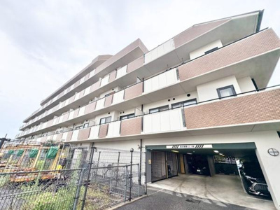 【外観】 | APAガーデンコート鳳西弐番館 | お子様と一緒に楽しくショッピング！子育て用品の品揃えも充実なショッピングモールまで車で3分。