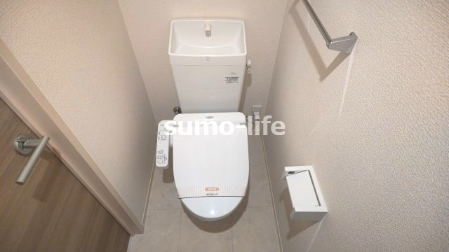 D-room南塚口のトイレ