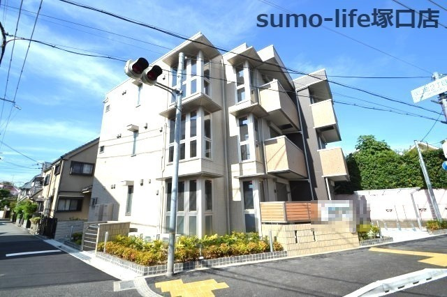 SOLEADO塚口の外観