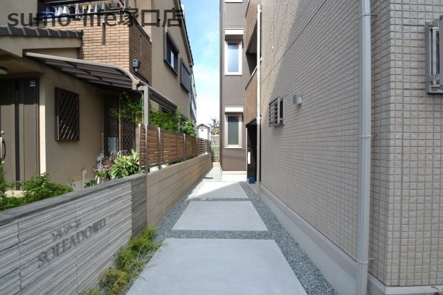 SOLEADO塚口のエントランス
