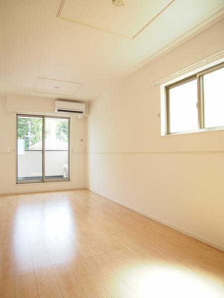 スターハートの居間・リビング