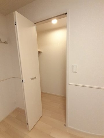 フルールデシャン　Ⅱの収納