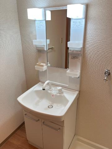 ファビュラスの洗面所|洗髪洗面化粧台