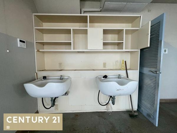 和歌山市神前　店舗付き住宅の内装