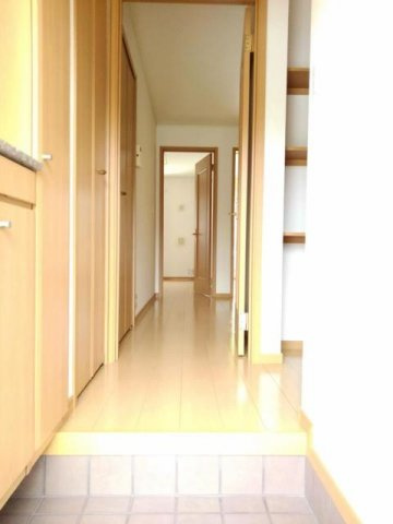 グレ－ス新町の玄関