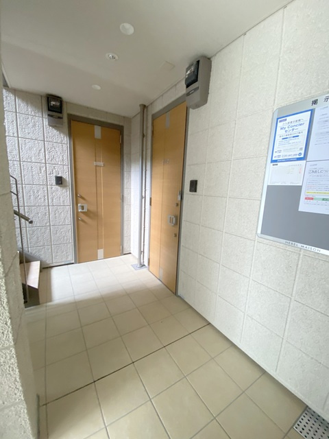 プリモ池袋のロビー