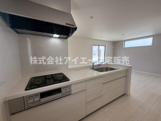 ■■　南城市知念久手堅－2号棟（全５棟）のキッチン|キッチンです