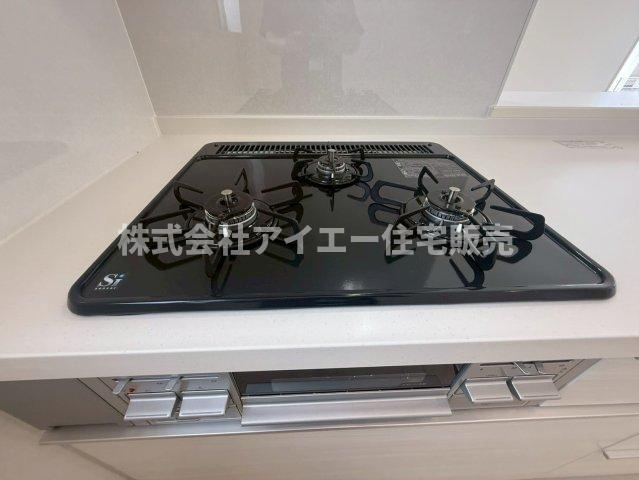 ■■　南城市知念久手堅－2号棟（全５棟）のキッチン|使いやすいキッチンです