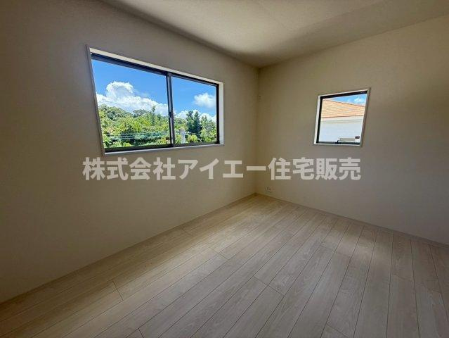 ■■　南城市知念久手堅－2号棟（全５棟）の洋室|スタンダードな洋室です