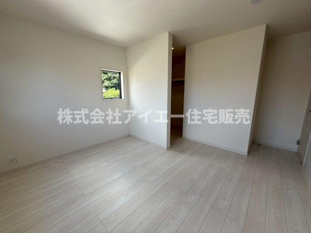 ■■　南城市知念久手堅－2号棟（全５棟）の洋室|洋室です